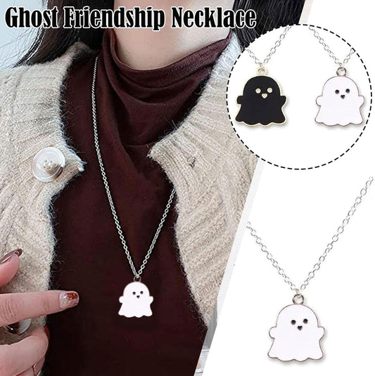 Cute Cartoon Ghost Friendship Couple Pendant Necklaces, Black and White Ghost Necklaces Couples Friendship for Best Friend Lovely Women Necklaces Jewelry, One-size